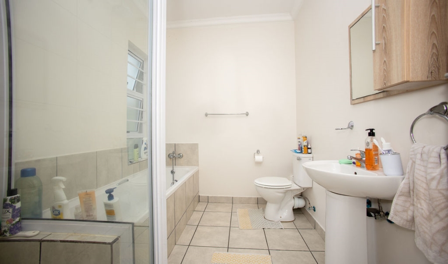 1 Bedroom Property for Sale in Nahoon Eastern Cape